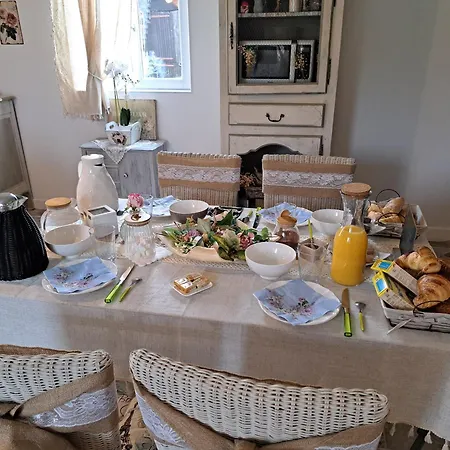 مكان تخييم Le Relais De La Charreterie